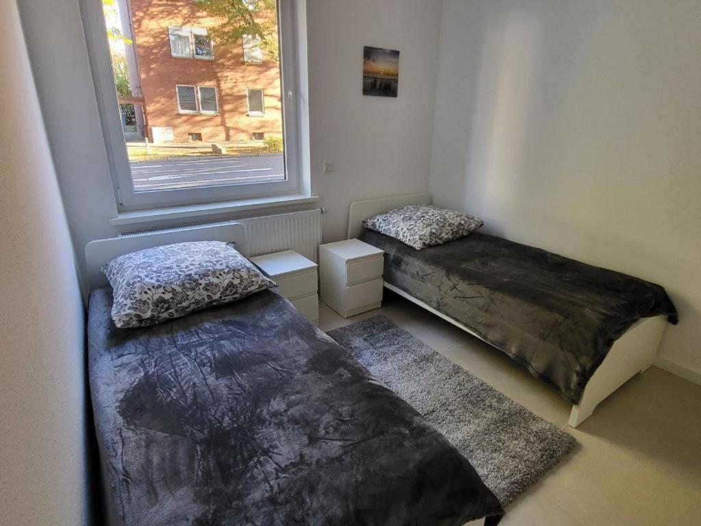 أوسنابروك Monteurzimmer Mit Zwei Einzelnen Betten In Einer 3Zi Wohnung Mit Kuche Und Bad المظهر الخارجي الصورة