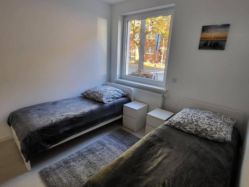 أوسنابروك Monteurzimmer Mit Zwei Einzelnen Betten In Einer 3Zi Wohnung Mit Kuche Und Bad المظهر الخارجي الصورة